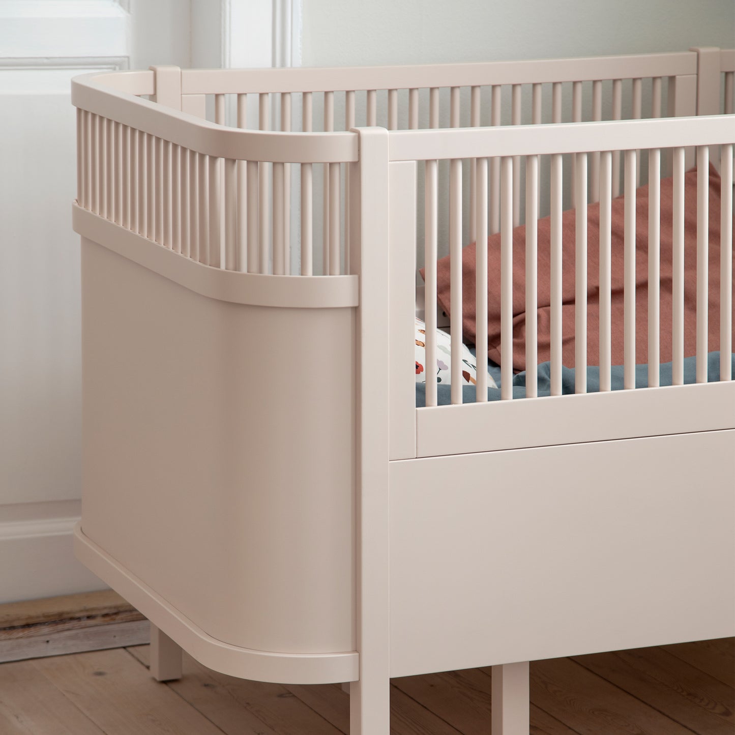Sebra Baby en Junior Bed - Birckbarck Rose - Beukenhout - Sebra
