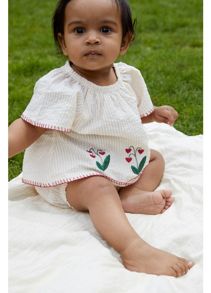 Copenhagen Colors - Seersucker Baby Set with Embroidery - Baby set borduurwerk