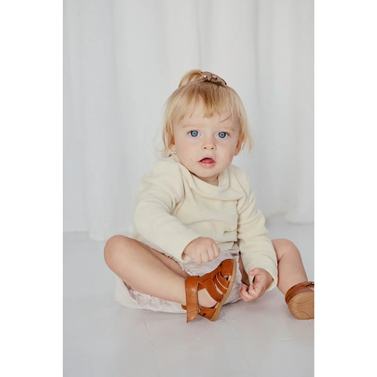 Angulus - The child's first sandal with contrast stitching - Sandaaltjes