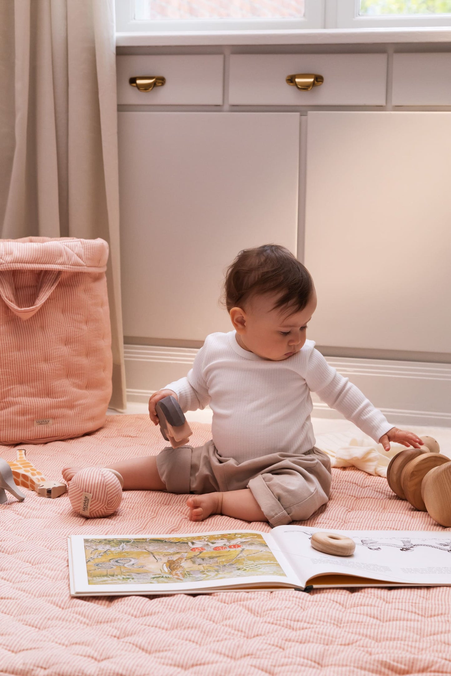 MarMar Copenhagen - Plain Body Modal - Baby Romper met lange mouwen - Gentle white