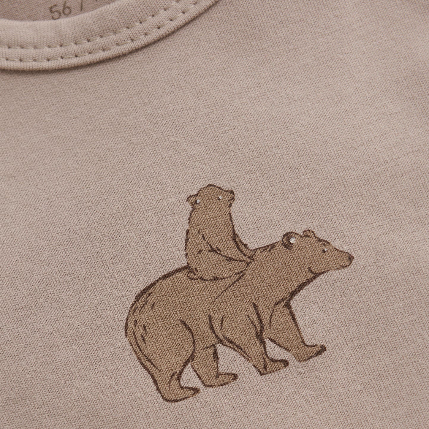 Fixoni - T-shirt LS - Mocha Meringue - Top - Katoen close up