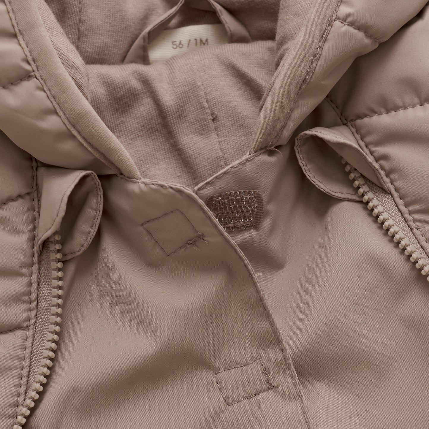 Fixoni - Wholesuit w. Lining Quilted - Winter buitenpak - Mocha Meringue close up