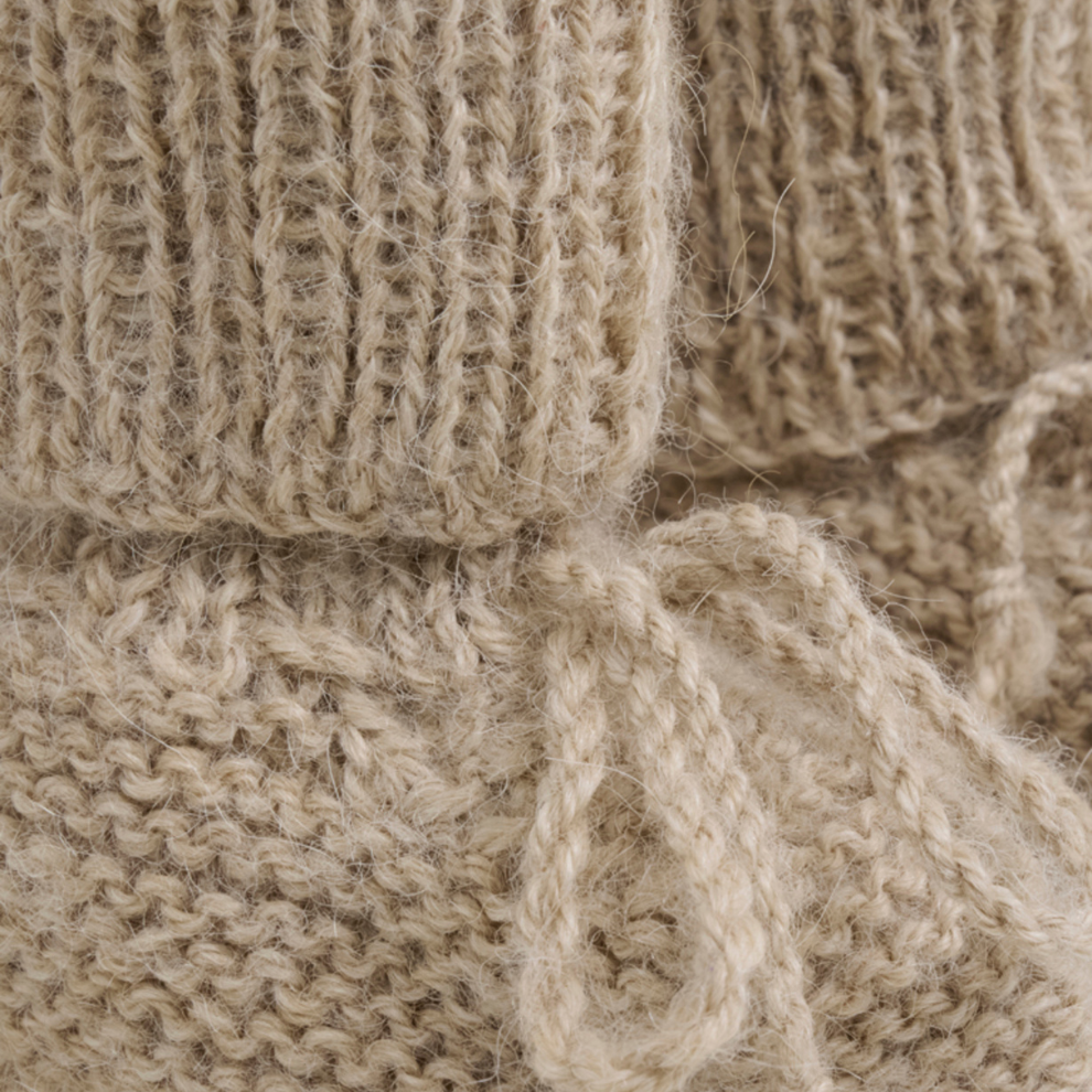 Gebreide slofjes - Alpaca wol - Beige - Huttelihut close