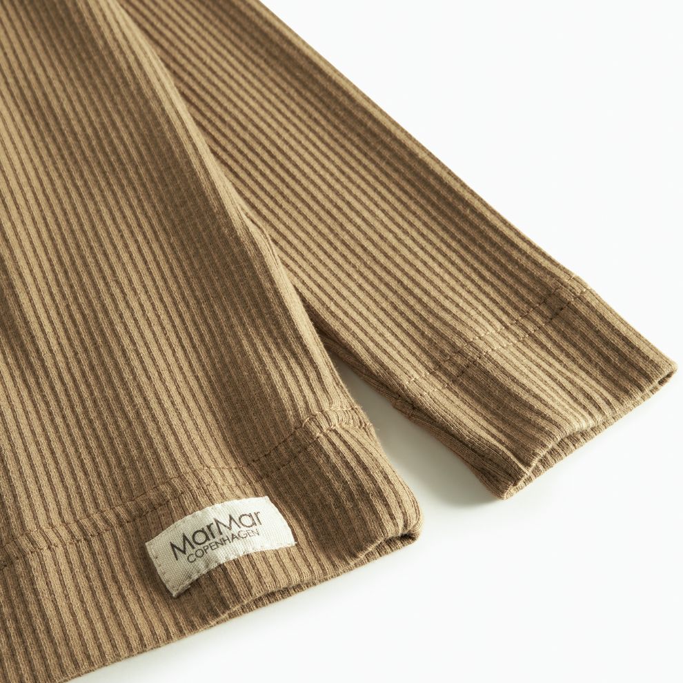 Top lange mouw - Biologisch katoen/modal - Dark bronze - Marmar Copenhagen onderkant