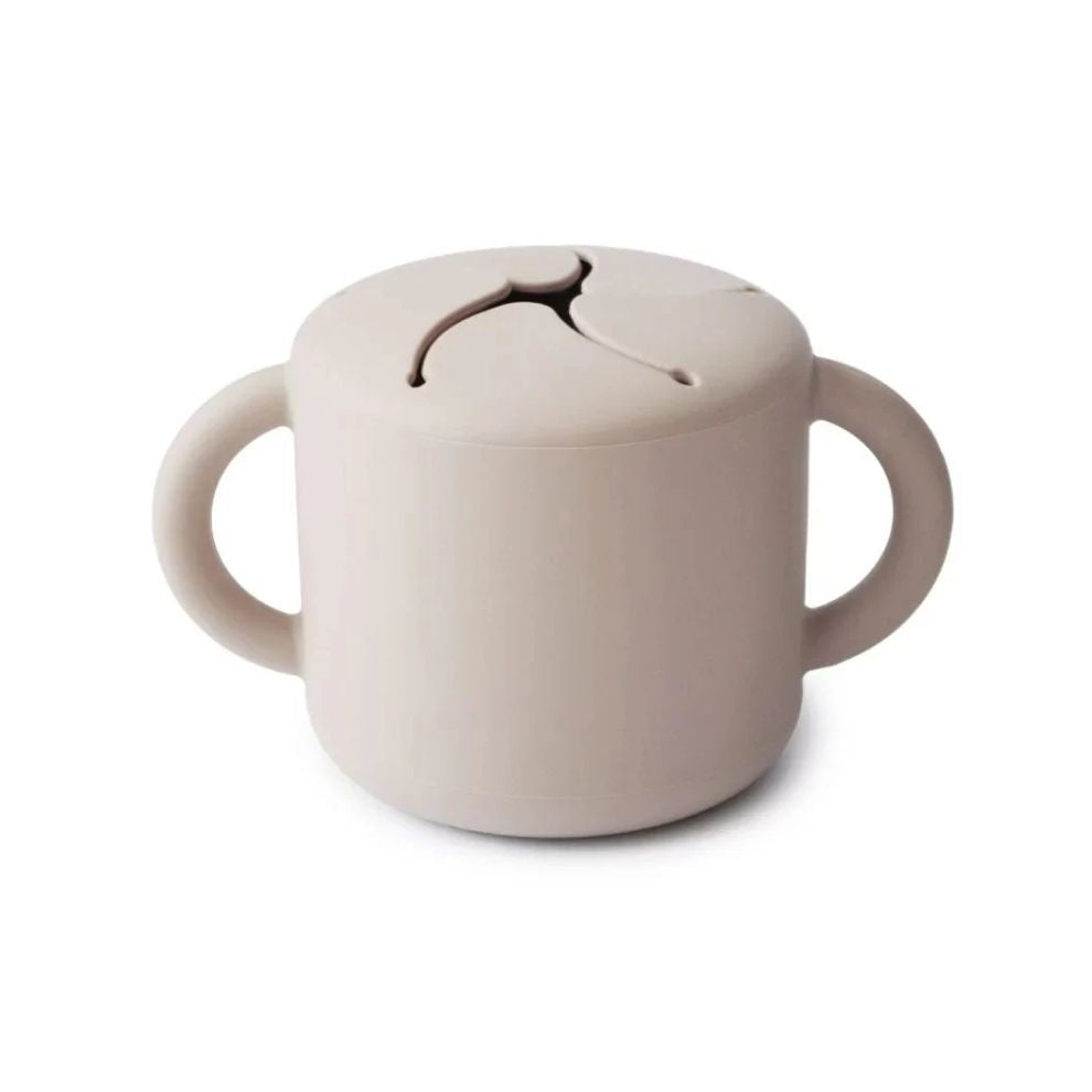 Mushie - Siliconen snackbeker - Snack Cup wit