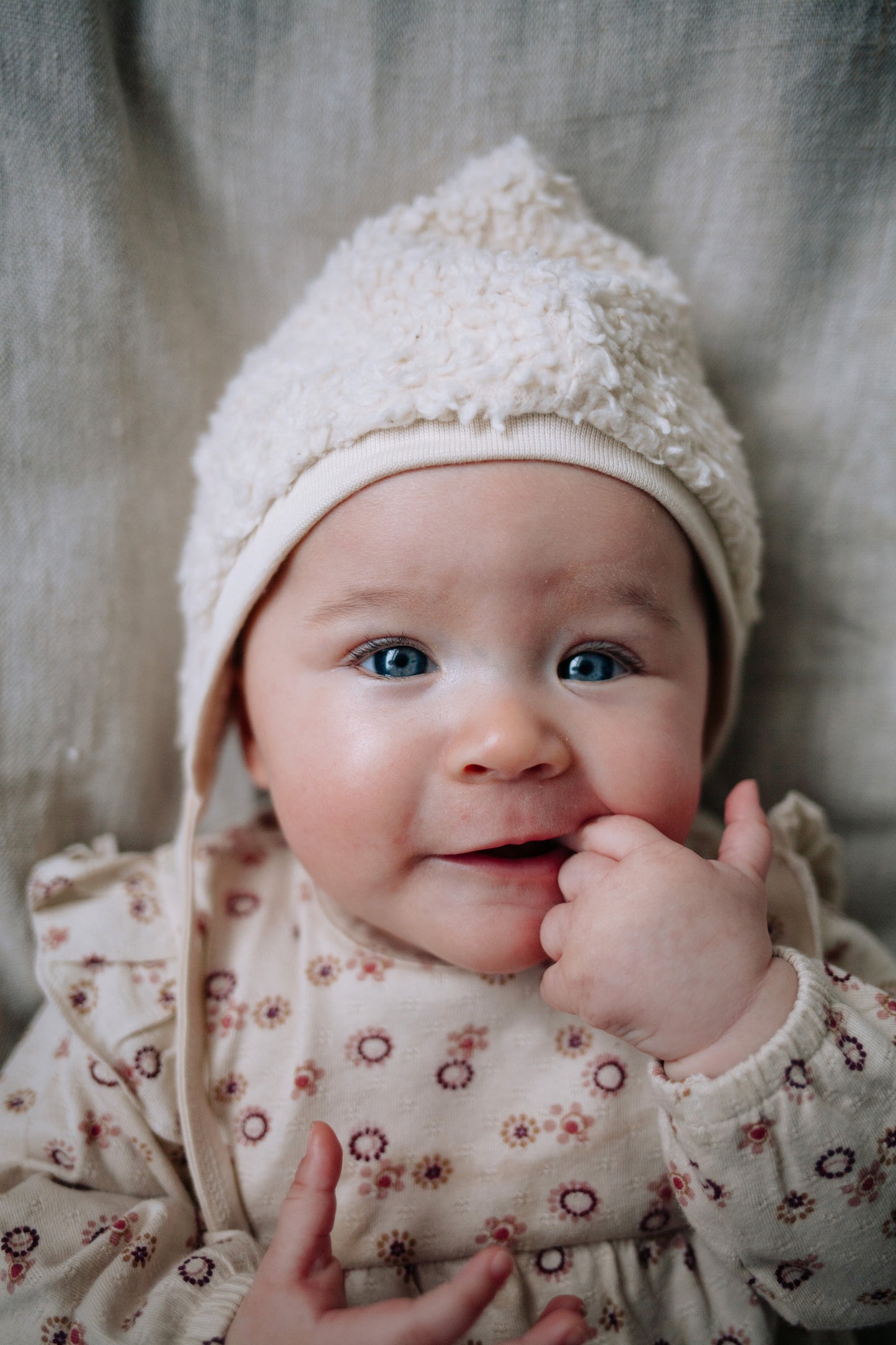 Mutsje Brody - Teddy off white - Biologisch katoen - Riffle Amsterdam baby