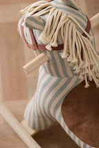 Hobbelpaard Sam Aiden - Rocking Horse - Groen/Wit - Kid's Concept - productfoto - afbeelding 4