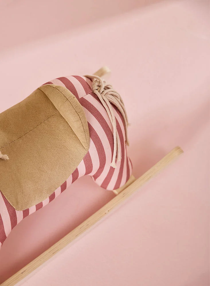 Hobbelpaard Mila - Clay Pink Stripe - FSC-gecertificeerd hout - Kid's Concept - productfoto - afbeelding 5
