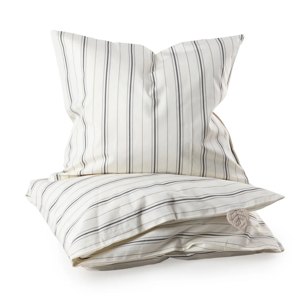 Dekbedovertrek - Percale Junior Bed linen (DK size) - 100x140cm & 40x45cm - Cream Stripe - HUSKS - productfoto
