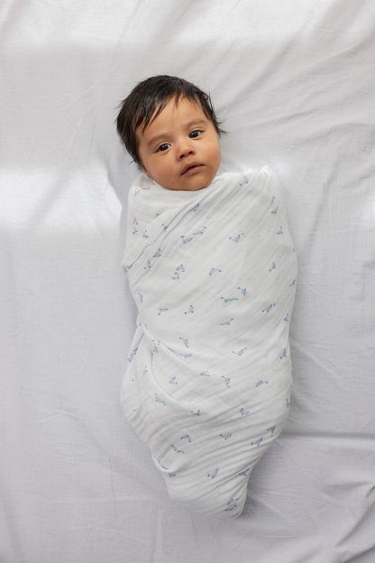 Swaddle - Muslin Cloth - 110x110 cm - Organic Cotton Muslin - Bonded Muslin Print - Dolphin - MarMar Copenhagen