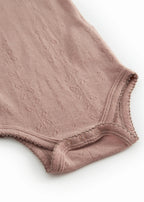 Mouwloze merinowollen romper - Bini Wool Pointelle - Burnt Rose - MarMar Copenhagen - voorkant - afbeelding 2