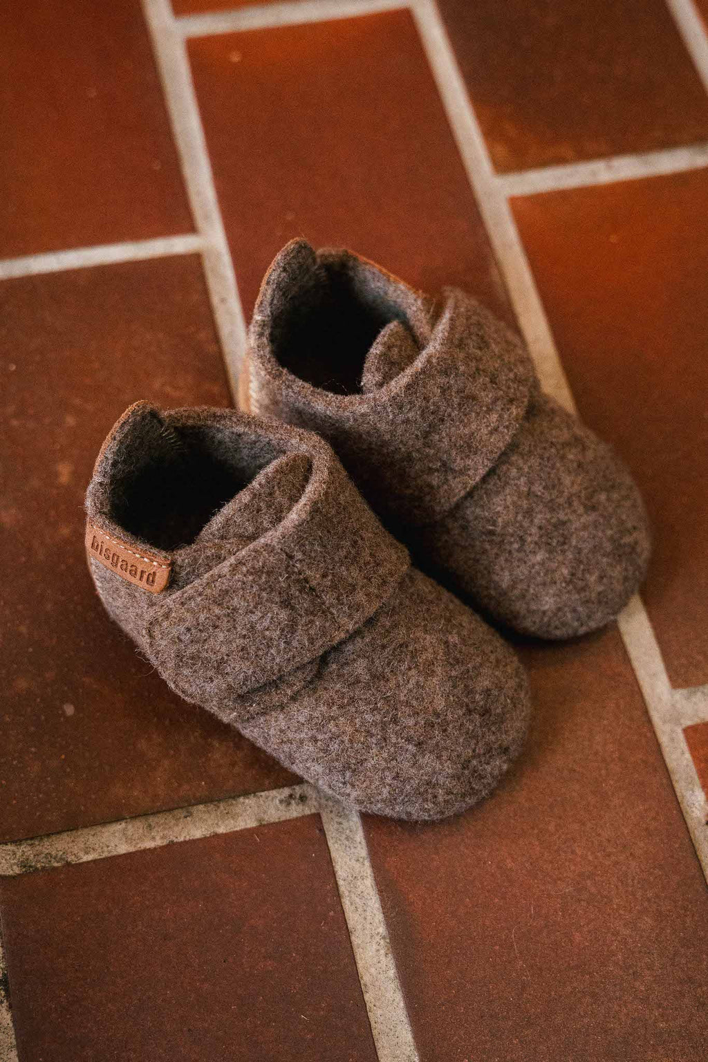 Baby Wool Camel – Baby-Hausschuhe aus Wolle – Schühchen – Bisgaard