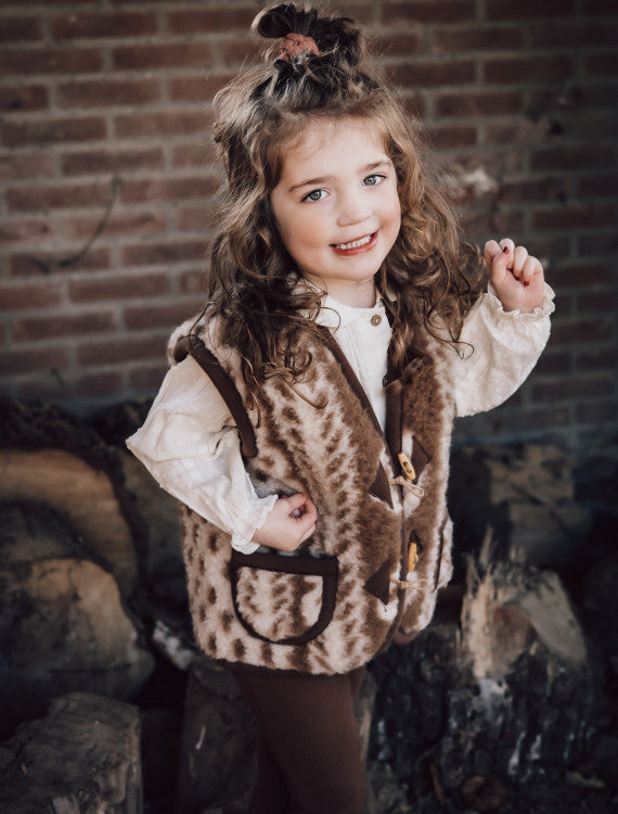 Wollen bodywarmer - Alpen junior - Scheerwol - Bruin - Alwero - sfeerbeeld