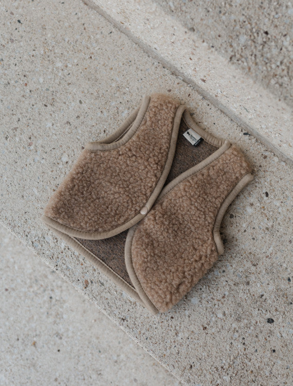 Babyvest Lulu Light Tan – 100% wol – Alwero