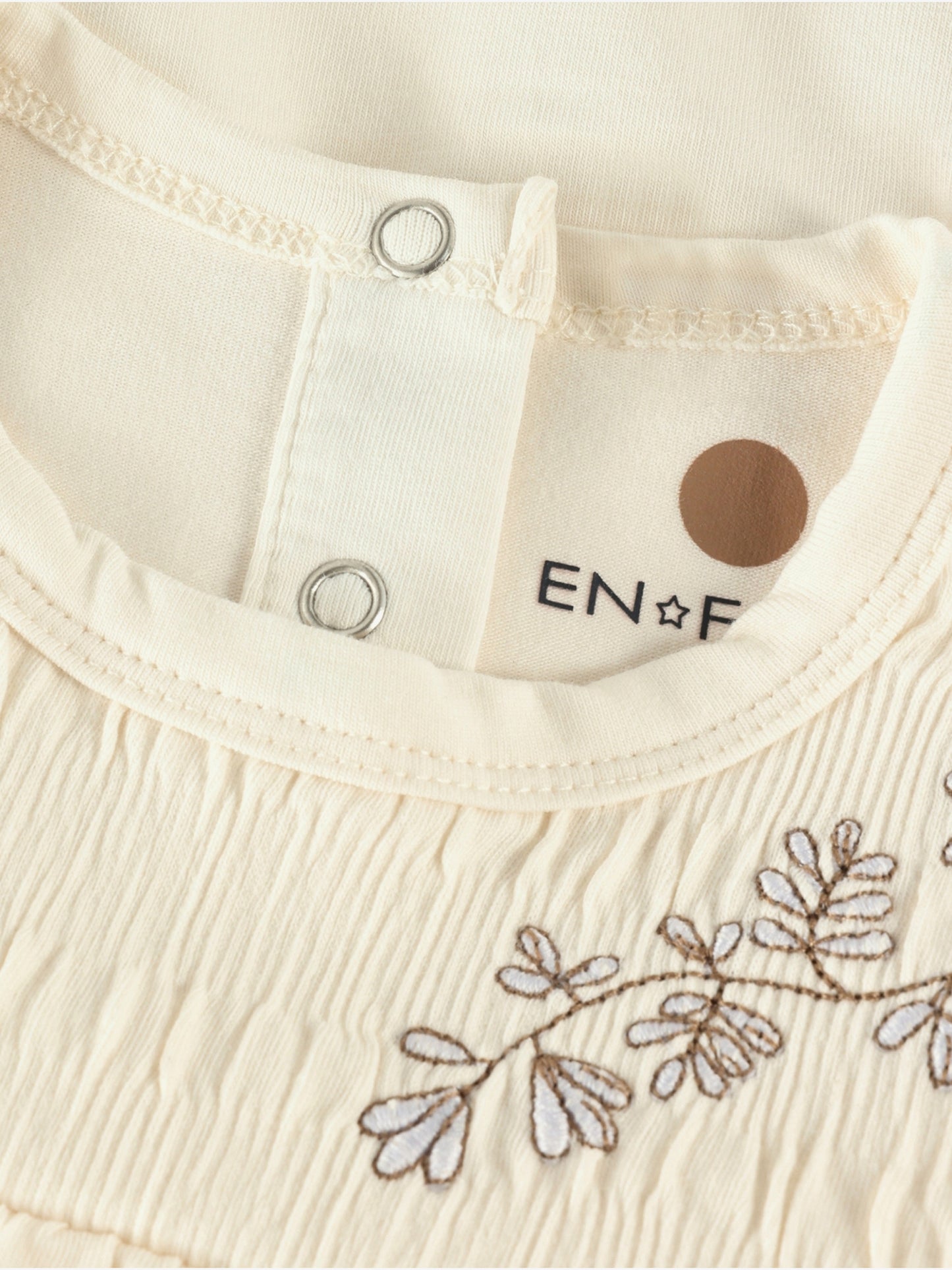 Strampler Kurzarm - Baumwolle - Eggnog - Body SS Embroidery - En Fant