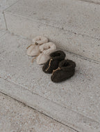 Babyslofjes Emo Beige – 100% wol – Alwero