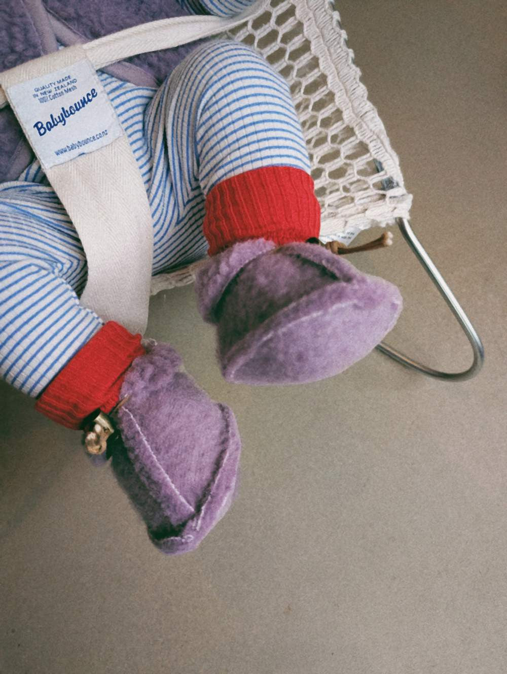 Emo Babyslofjes Lilly – Chaussons pour bébé en laine – Violet – 100 % laine – Alwero
