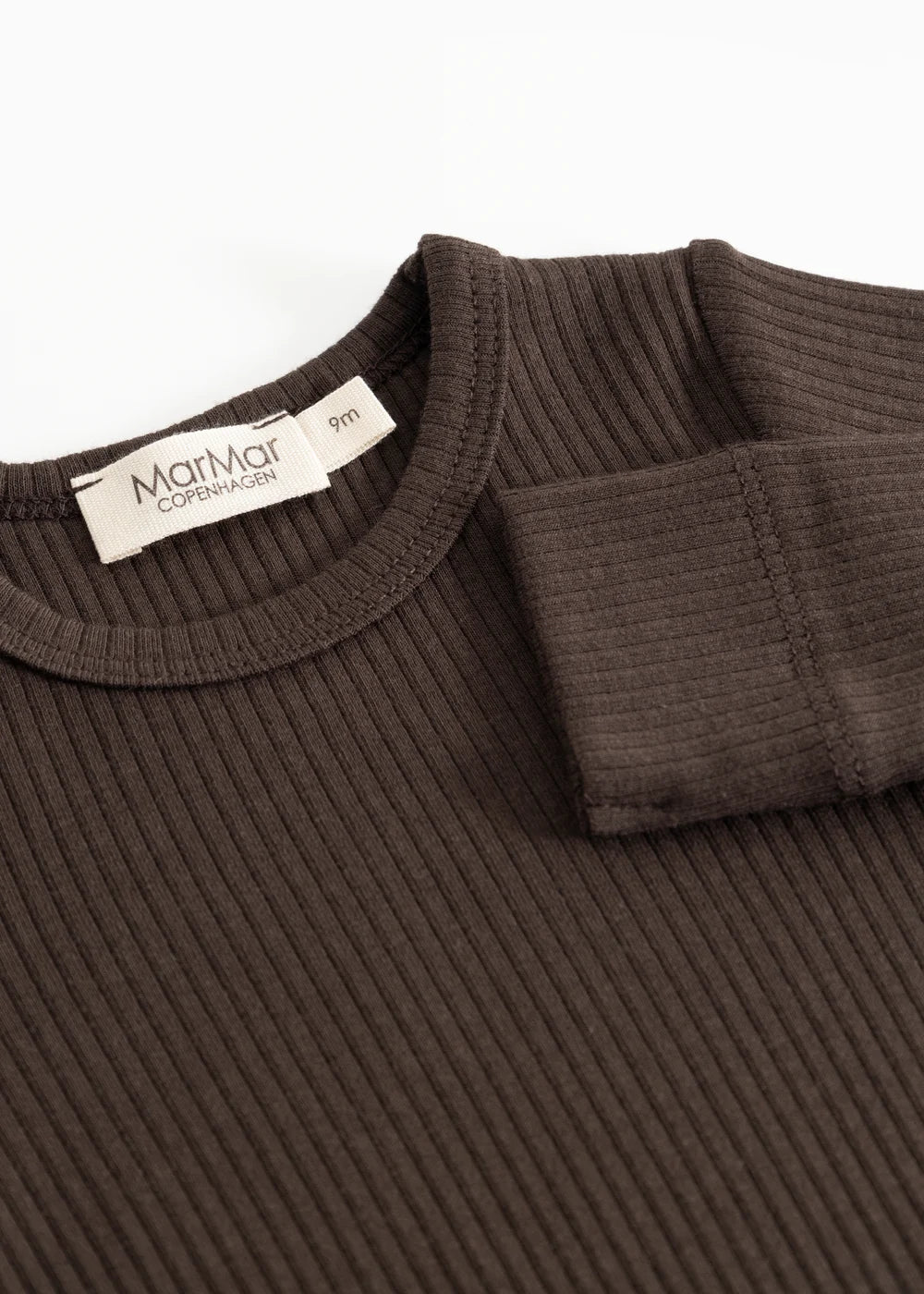 Strampler Dark Roast – Modal & Bio-Baumwolle – MarMar Copenhagen