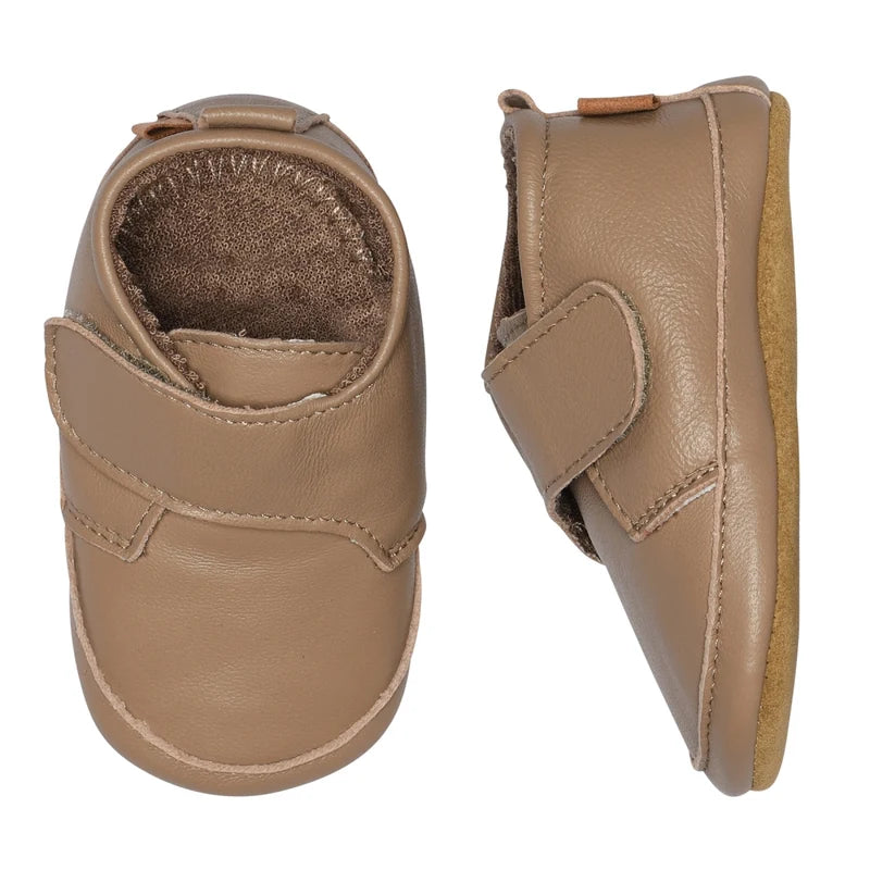 Classic Leather Slippers – Desert Taupe – Leather baby slippers with non-slip suede sole – MELTON
