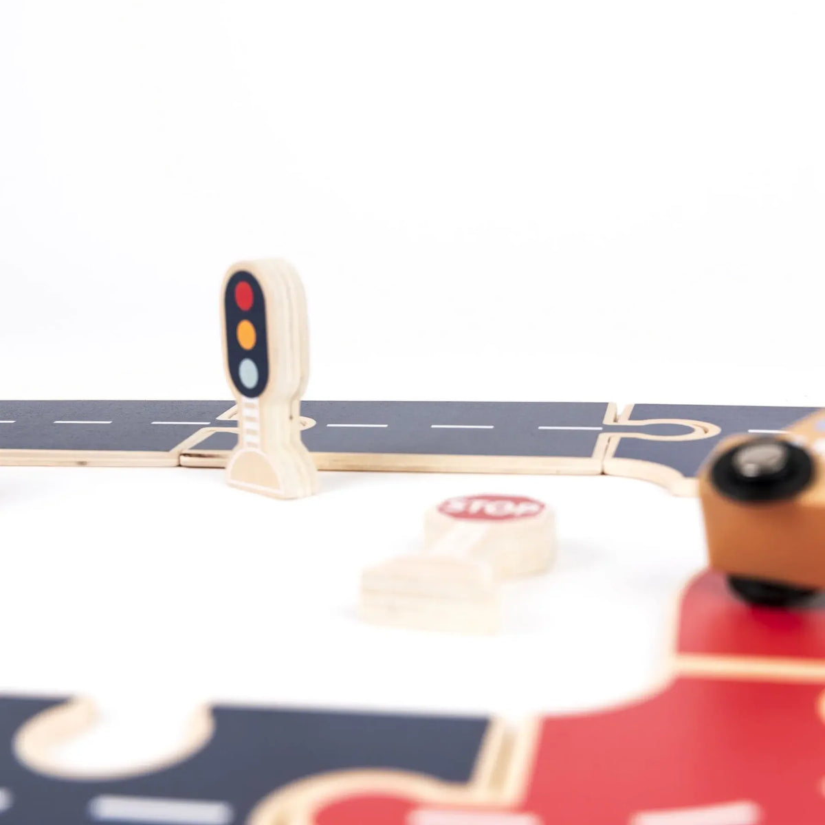 Auto's op de Weg – Houten autobaan met accessoires van FSC-hout – Egmont Toys