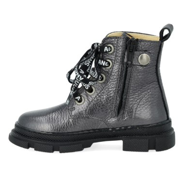 Chunky veterlaars - Leer - Glans zwart - Angulus - lifestyle