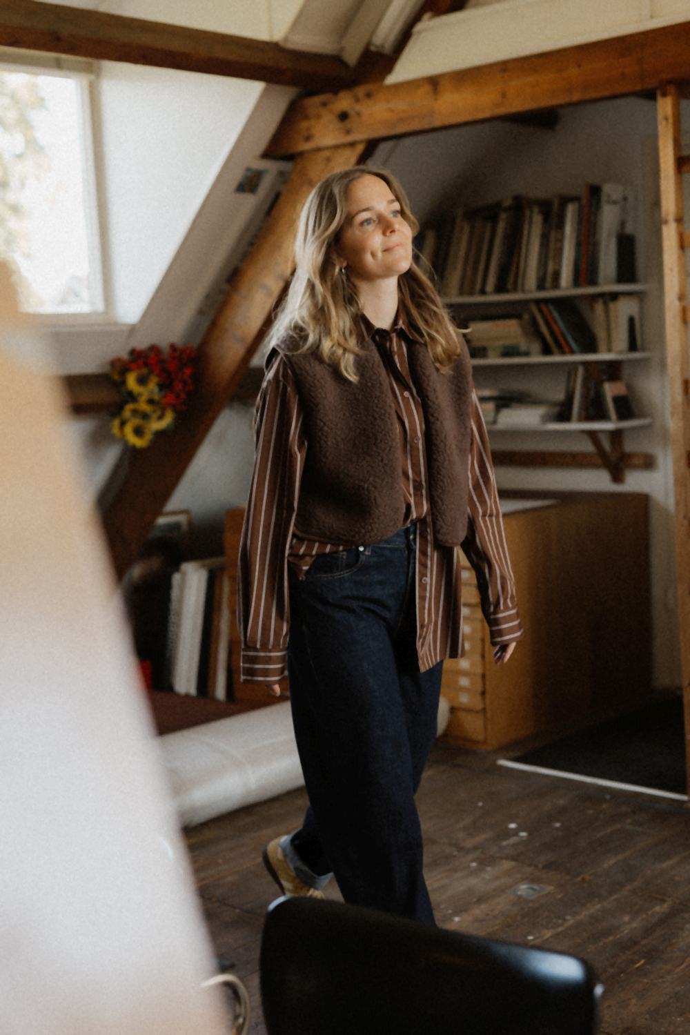 Camino Gilet – Choco Martini Light – Kort wollen damesgilet van 100% wol – Alwero
