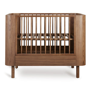Yume Bed 110 × 70 cm – Lit évolutif en frêne – Walnut – Quax