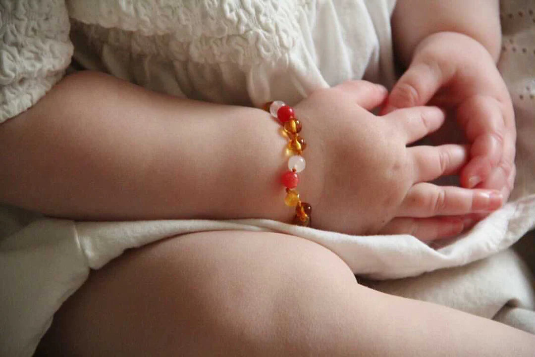 Barnsteen en edelstenen armband - Sofie - 14 cm - Nirrimis - lifestyle