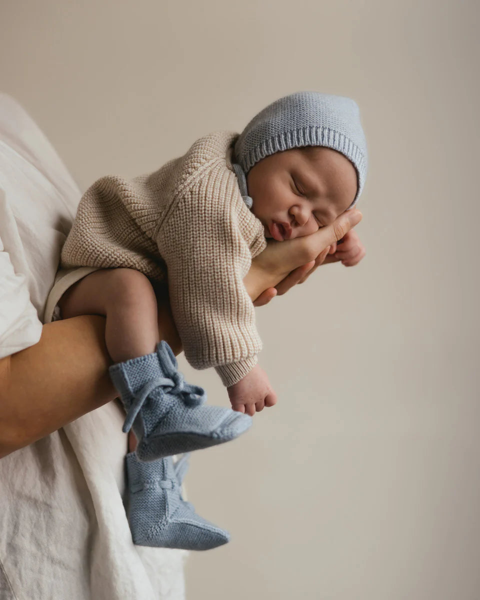 Gebreid vest Inga – Mocha – Seamless cardigan – Merinowol – HVID