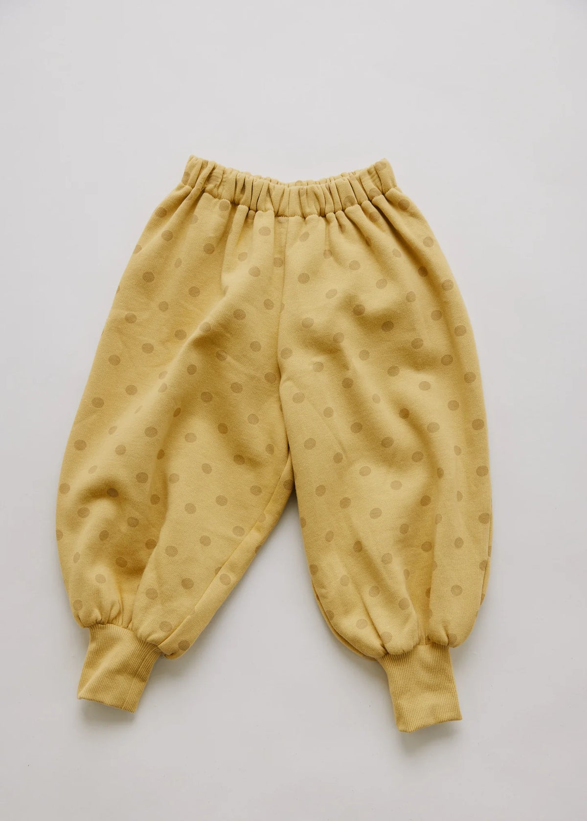 Murphy Honey Spot Jogger – Oversized Joggers – Honey – Claude & Co