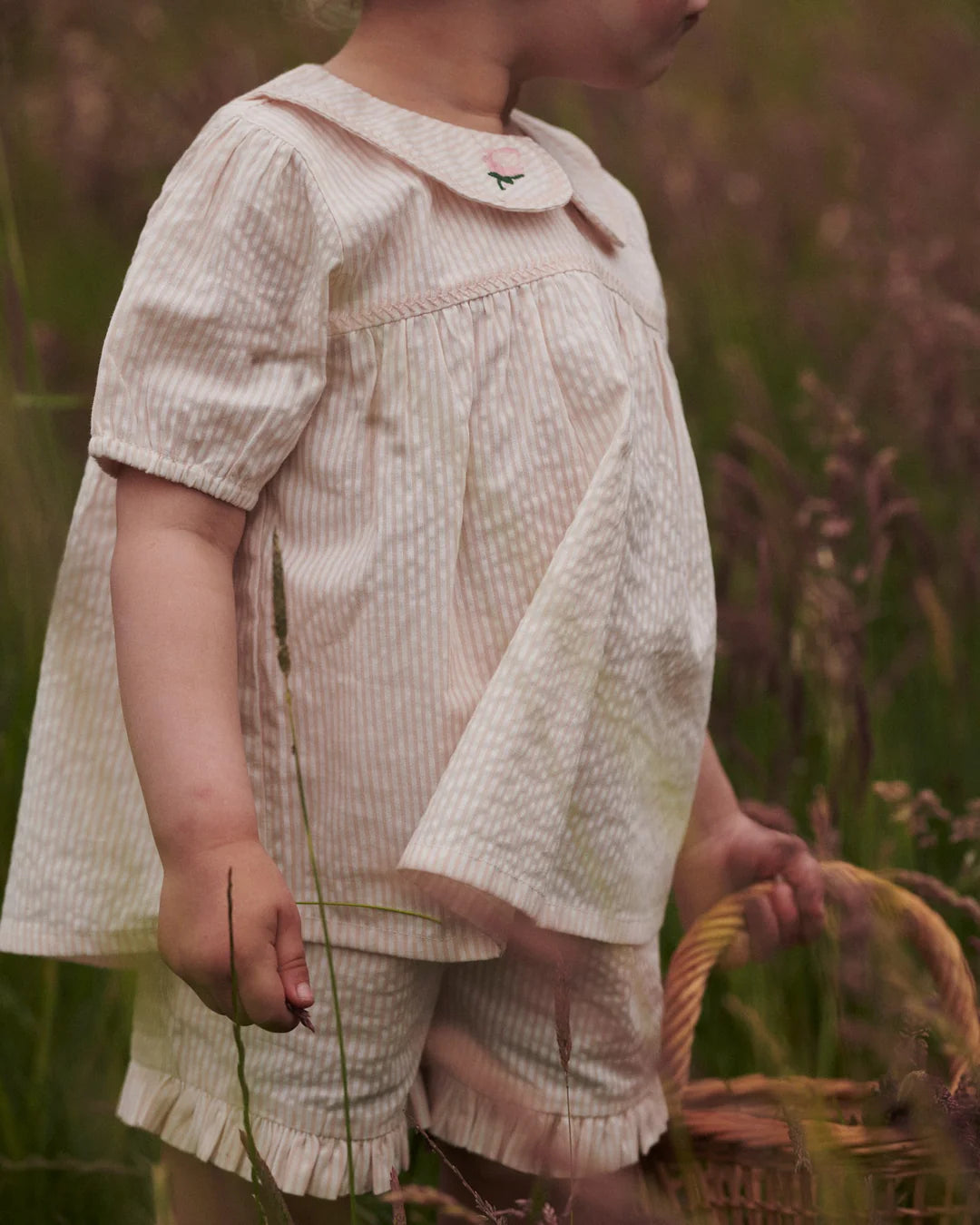 Kort broekje - Seersucker short - Dusty Rose met Cream Stripe - Biologisch katoen - Copenhagen Colors - productfoto - afbeelding 3