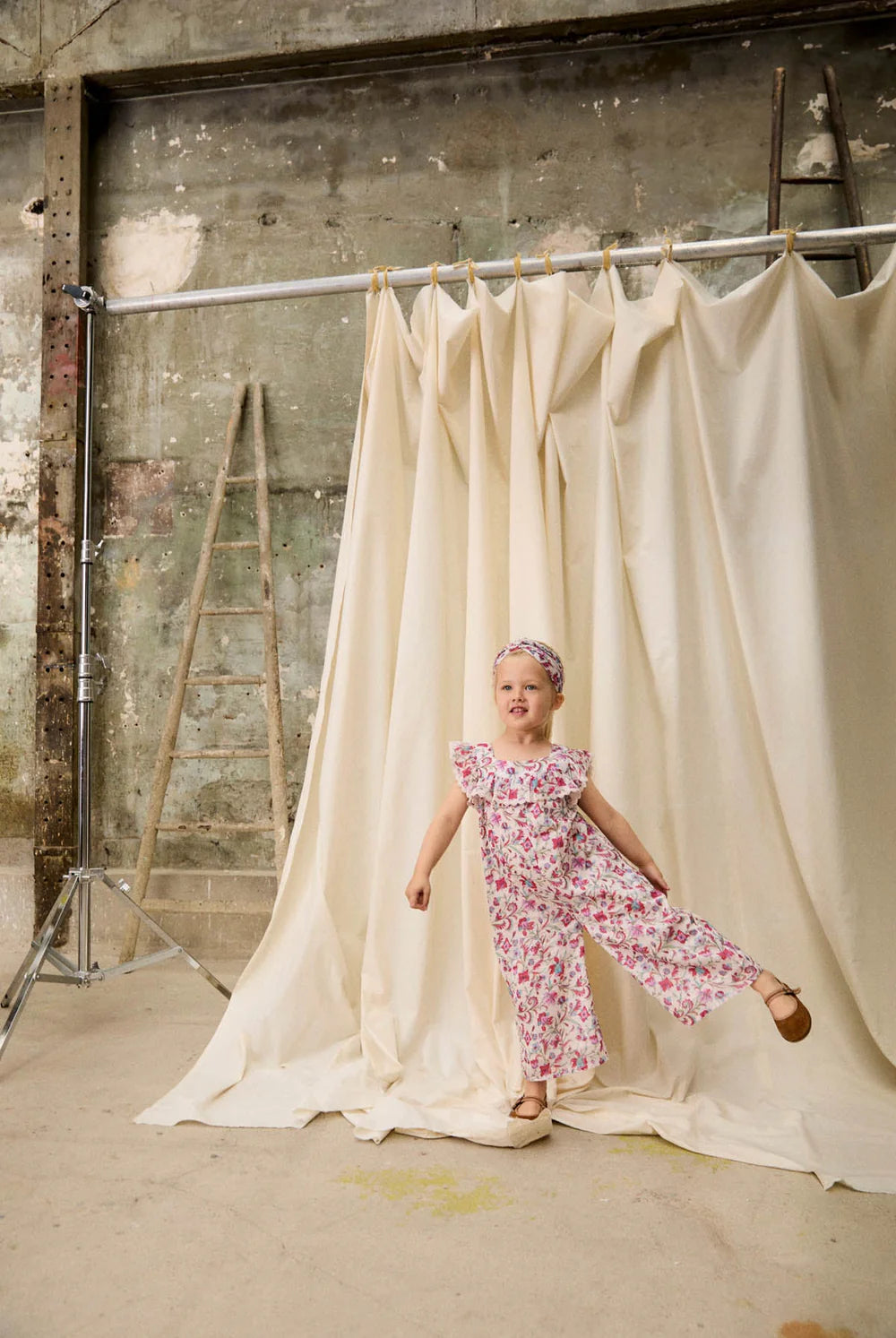 Jumpsuit - Overall Irma - Biologisch katoen - Cream Floral Haven - Louise Misha - productfoto