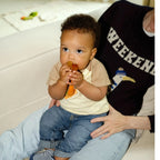 Speenkoord wortel - Cathy the Carrot - Katoen & beukenhout - Oli & Carol - productfoto - afbeelding 5