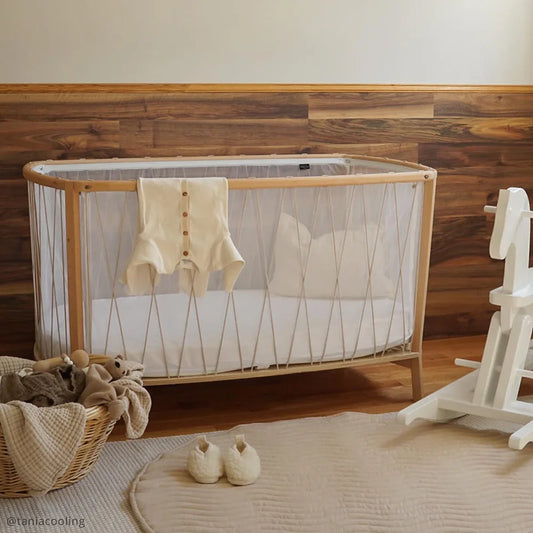 KIMI Evolving Baby Bed - Houten meegroei bed zonder spijlen 60x120 cm - Van 6 maanden tot 5 jaar - Charlie Crane