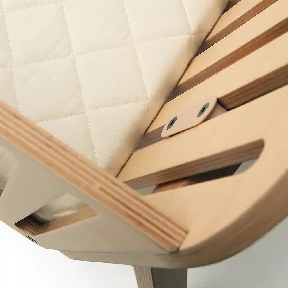 KODO Co-sleeping Crib - Houten Co Sleeper - Van Geboorte tot 6 Maanden - Charlie Crane