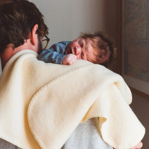 Baby Blanket Wool Fleece - Baby blanket with blanket stitch - Engel Natur