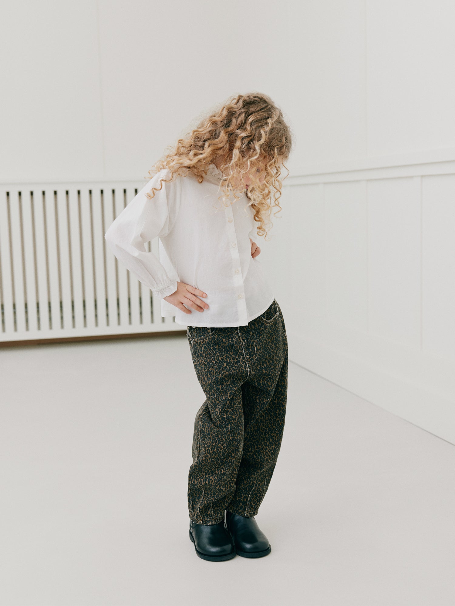 Denim jeans NeikaKB met panterprint - 100% katoen - Sofie Schnoor