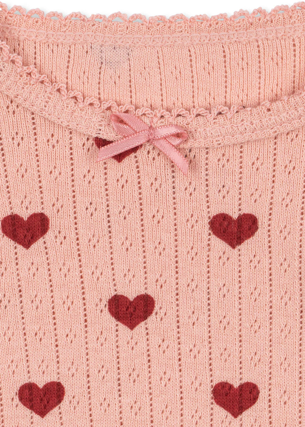 Minnie Romper - Amour Rouge met Rode Hartjes - Pointelle - Biologisch Katoen - GOTS - Konges Sløjd - close  up