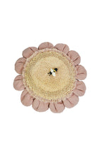 Floor Cushion Pink Daisy - Bloemvormig vloerkussen - Ø 70 cm - Lorena Canals - productfoto - afbeelding 3
