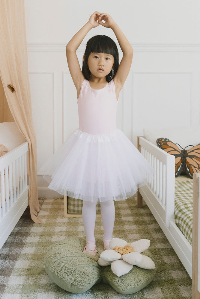 Floor Cushion Water Lily - Vloerkussen en poef - Matcha - 60 × 60 cm - Lorena Canals - productfoto - afbeelding 2