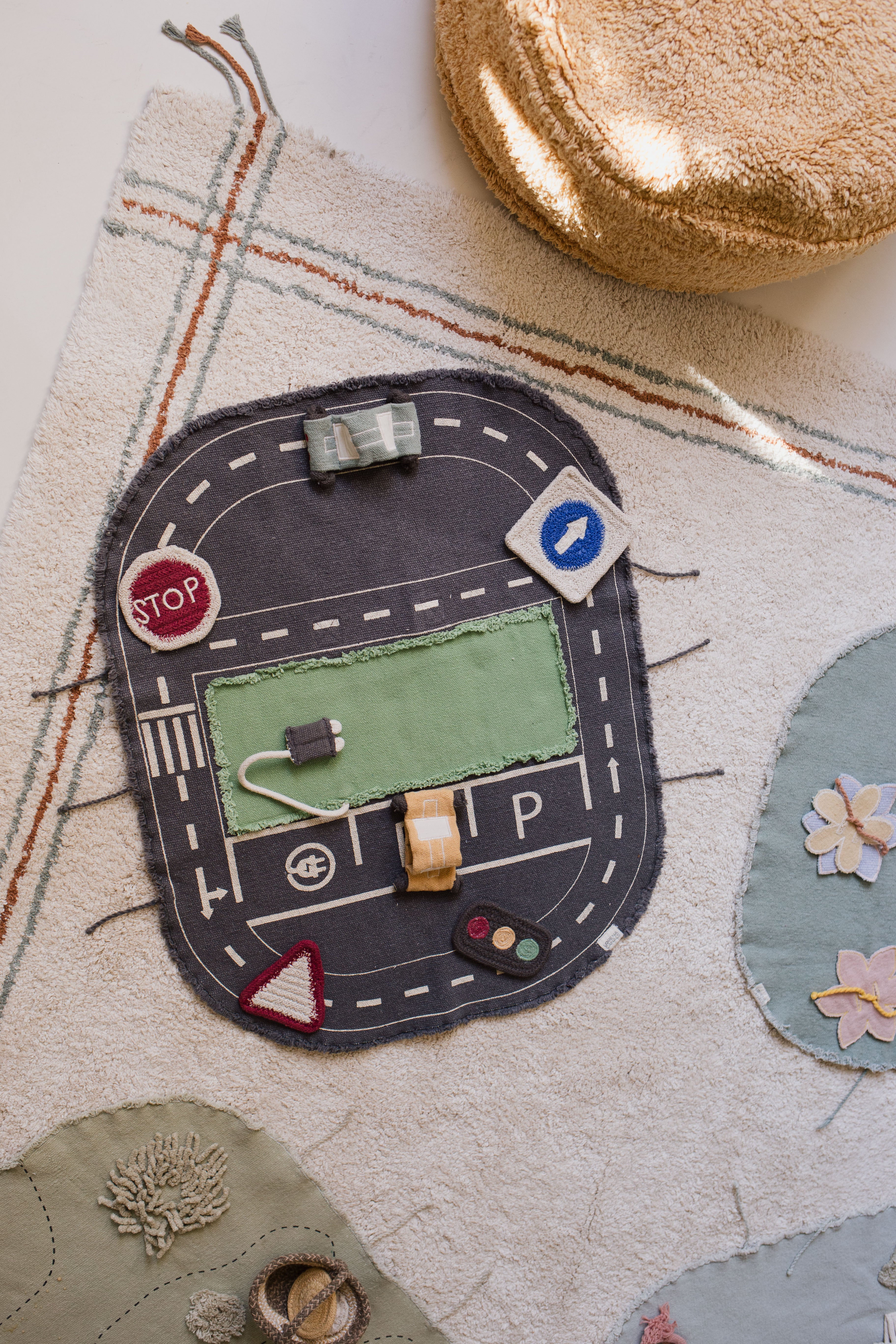Small World Green Toy Eco-City - Textiele speelset - 50 × 65 cm - Lorena Canals - productfoto - afbeelding 6