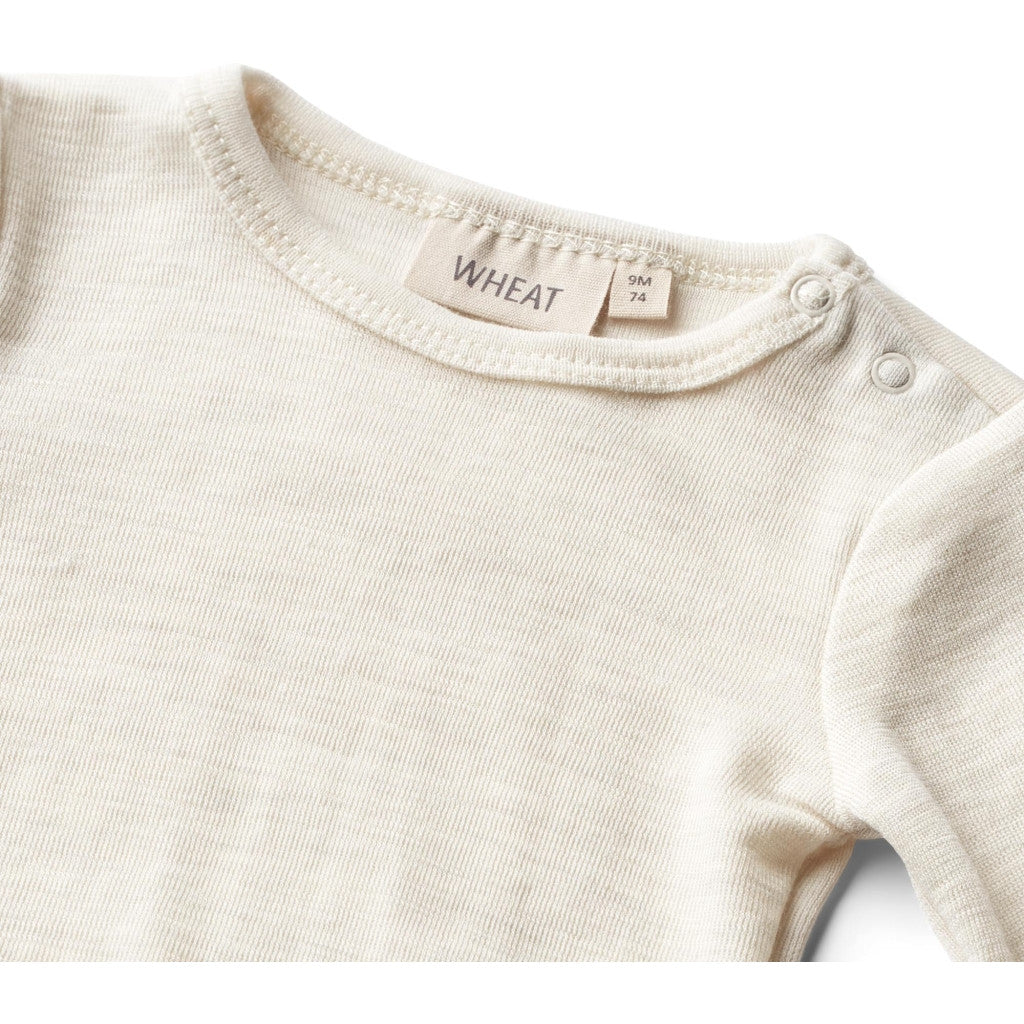 Wheat - Wool Body L/S Lucca - Romper - 100% merino wol - close up