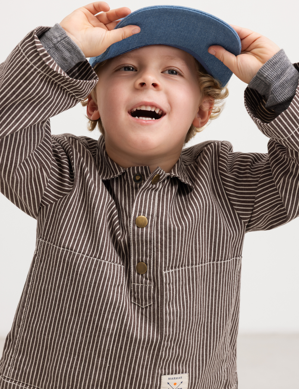 Overshirt Tovan - Soft denim - Dark Brownie Stripe - MarMar Copenhagen - productfoto - afbeelding 5