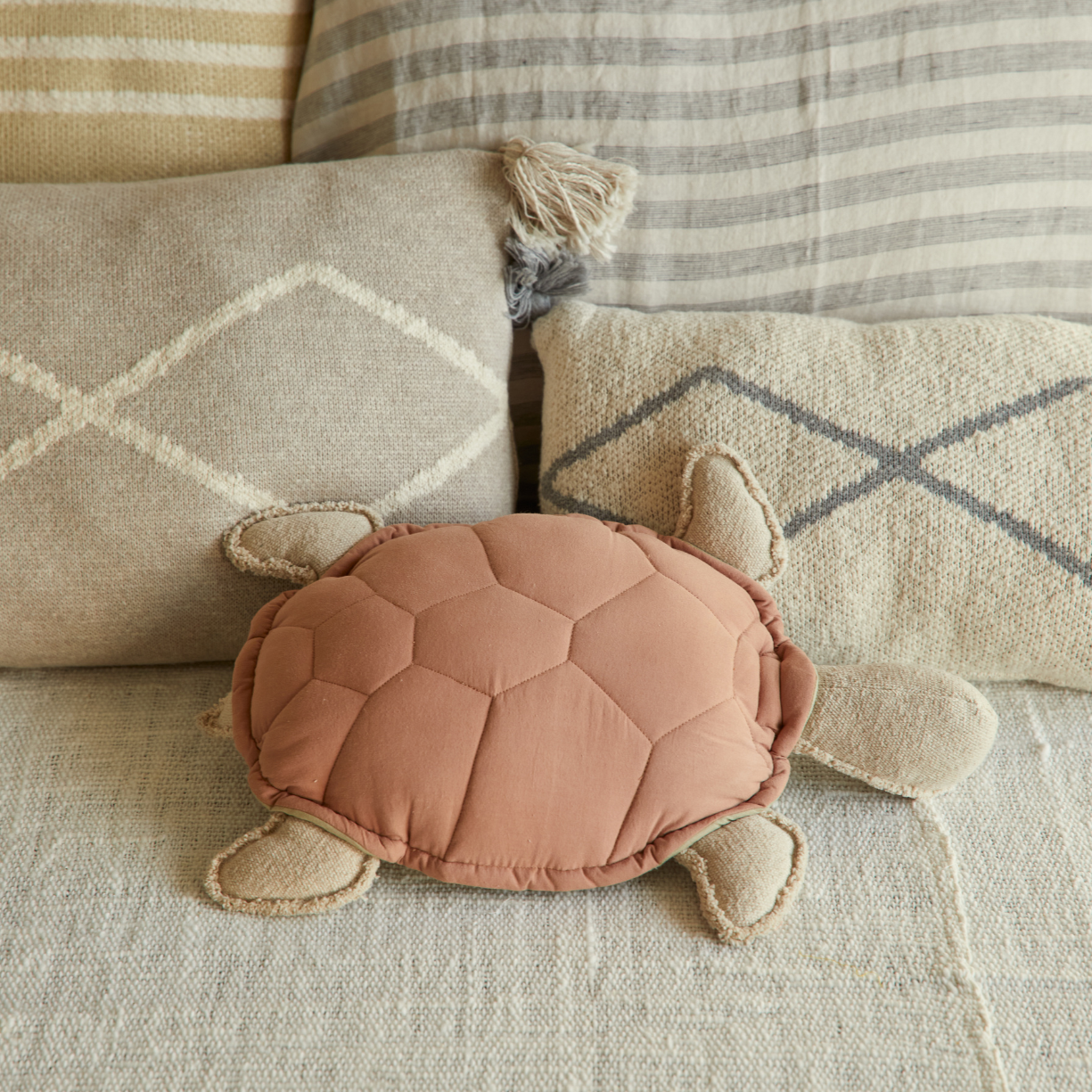 Cushion Turtle – Schildpadkussen – 30 × 45 cm – Lorena Canals