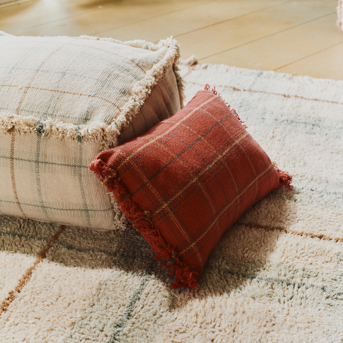 Handloom Pouf - Blue Sage - 40 × 40 × 20 cm - Lorena Canals - productfoto - afbeelding 4