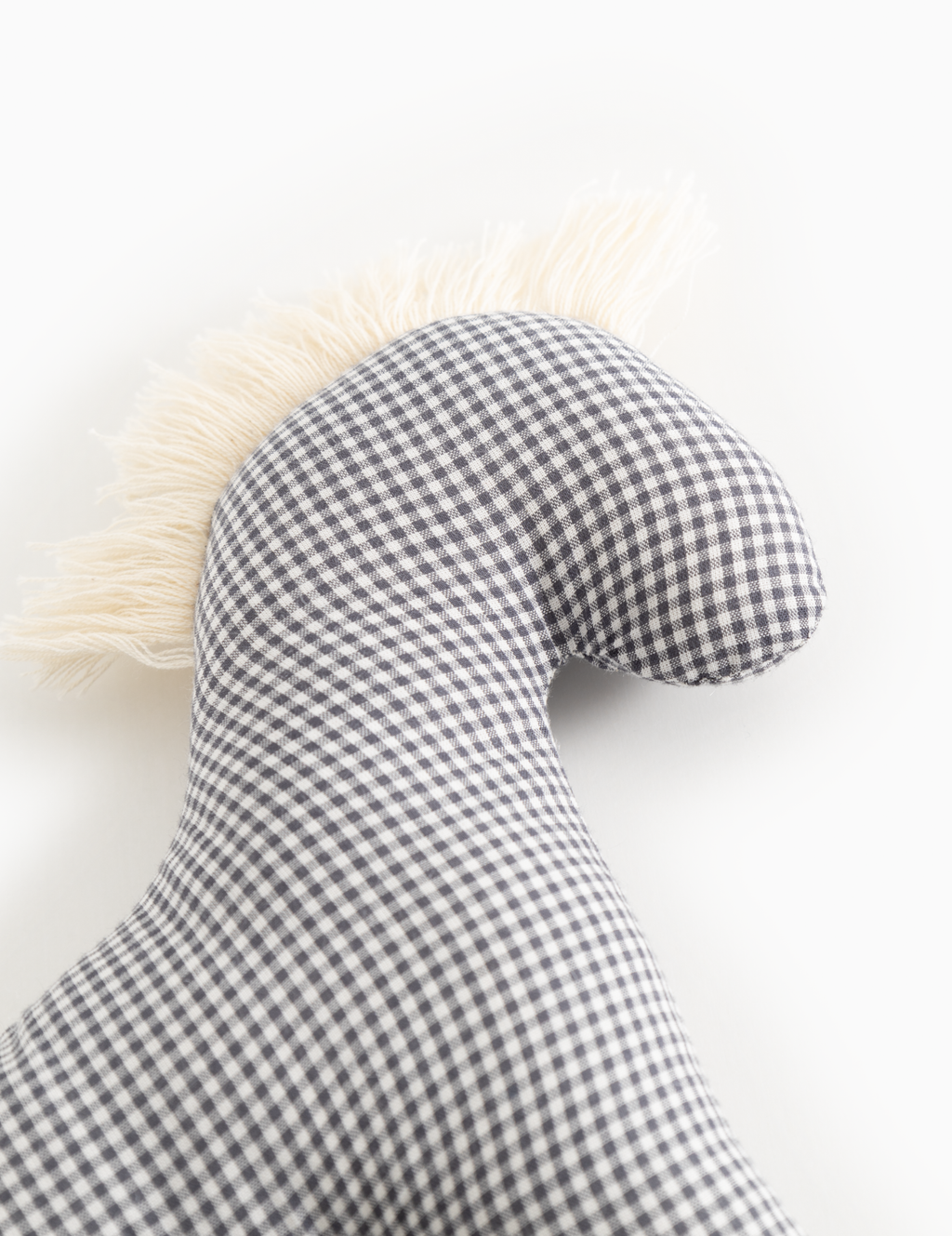 Knuffelrammelaar Little Horse - Biologisch katoen - Blue Check - MarMar Copenhagen