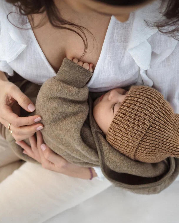 Jasje wol fleece - Bruin/Walnut - Engel Natur met muts