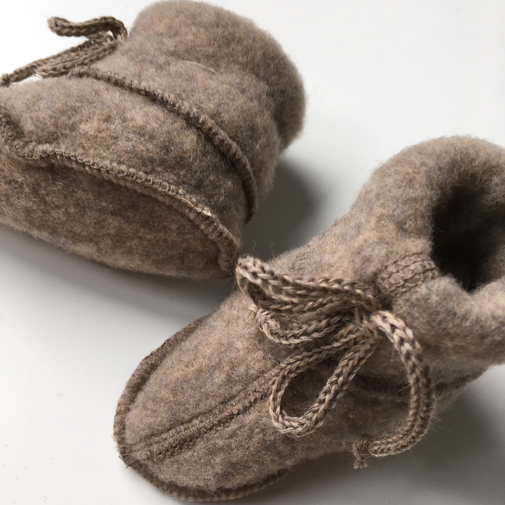 Slofjes met koordje - Wol fleece - Biologisch merino wol - Engel Natur - productfoto - afbeelding 3