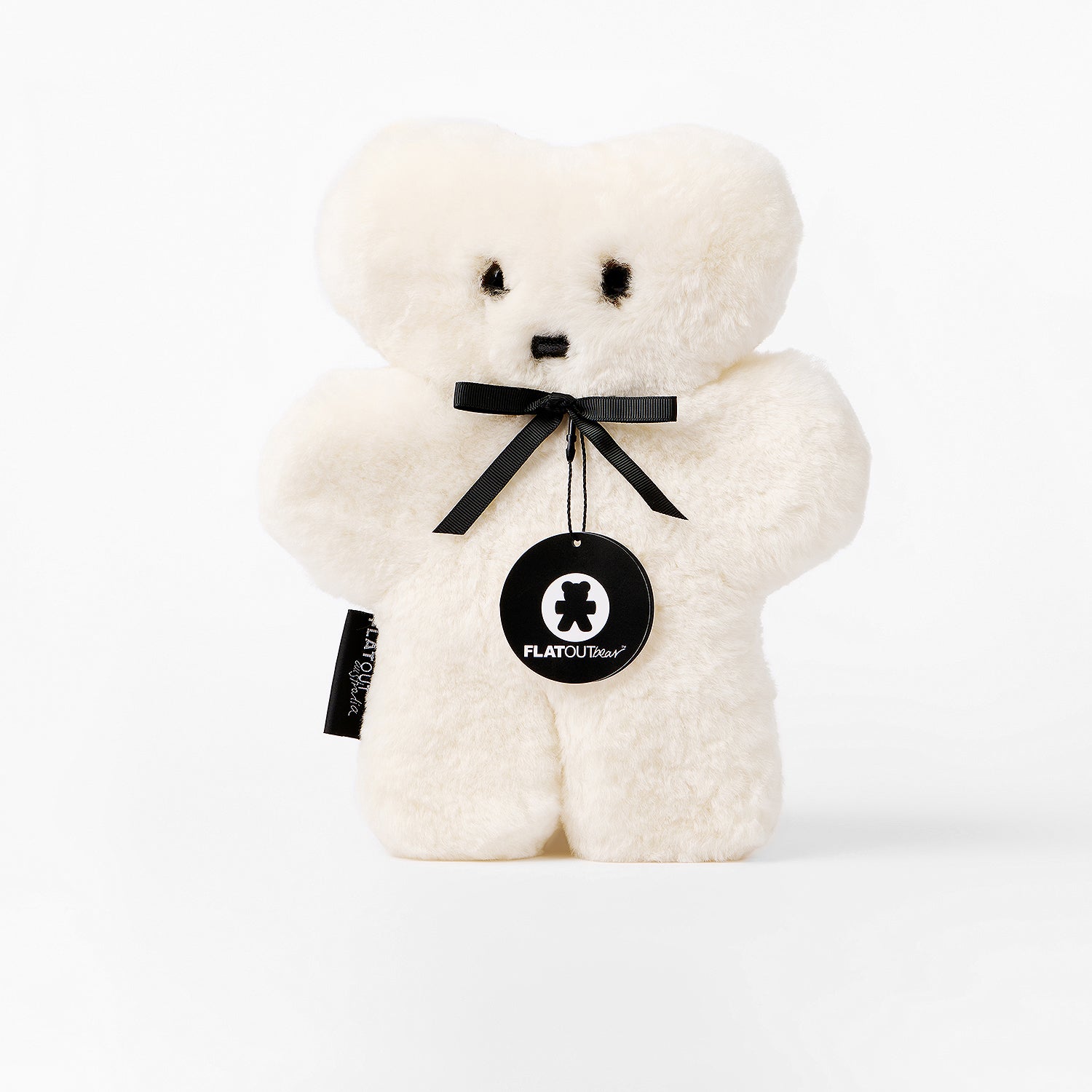 FLATOUTbear Original - 100% Australische schapenvacht - Knuffelbeer milk voorkant