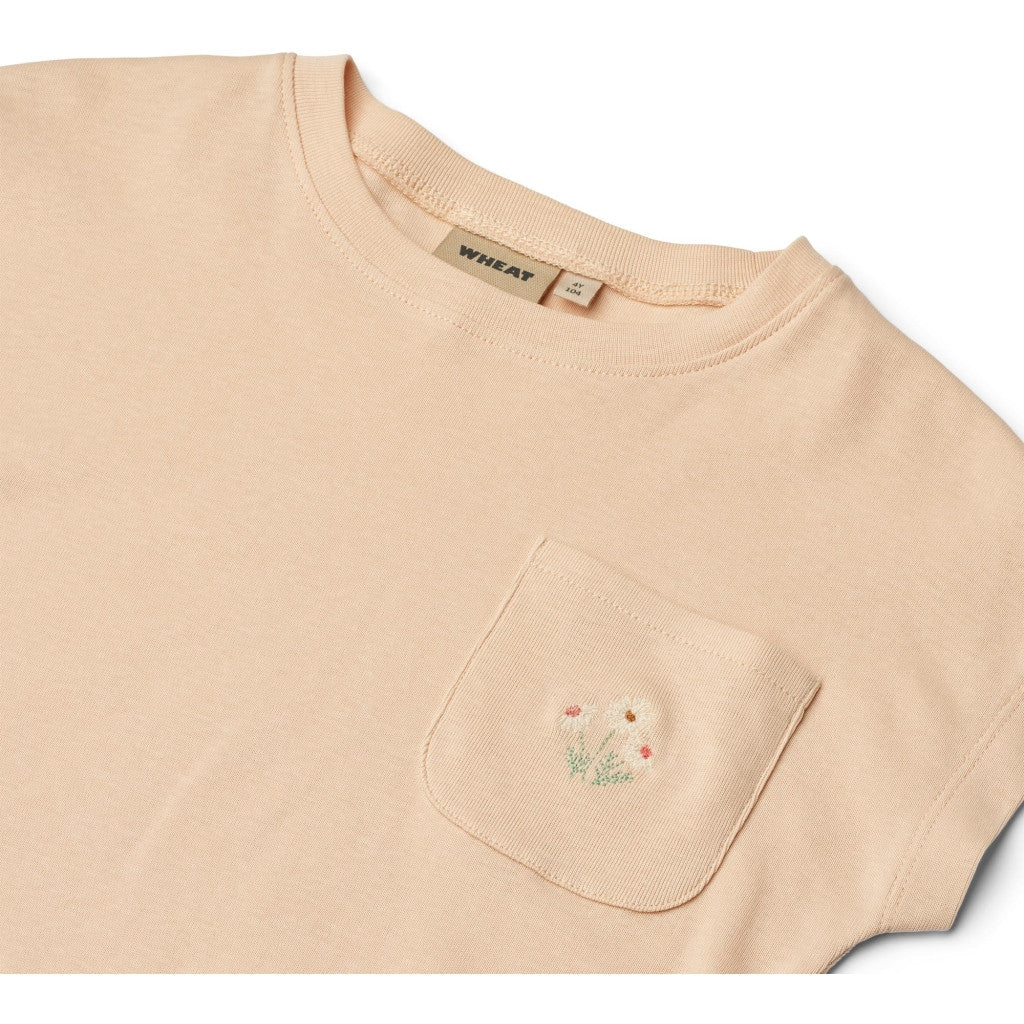 Wheat - T-Shirt S/S Signe - Top met korte mouwen - 100% bio katoen close up